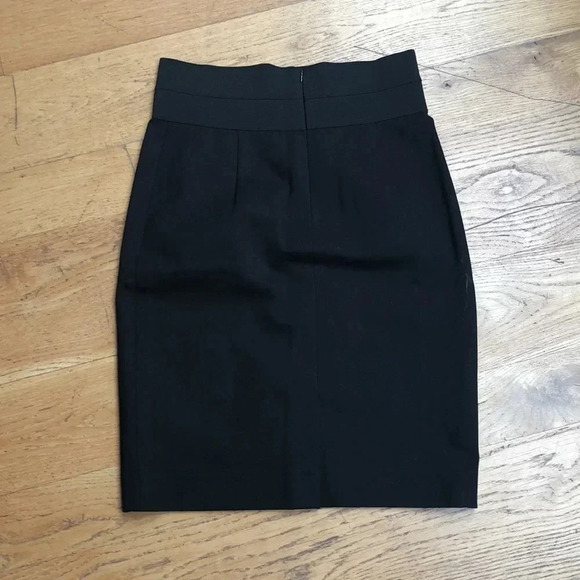 Carlisle Lined Straight Skirt.  Size 10 - Picture 4 of 6